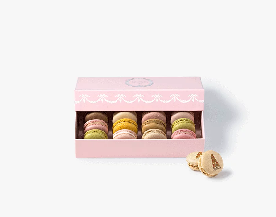 Congratulations-12-Macarons-Gift-Box-Pink