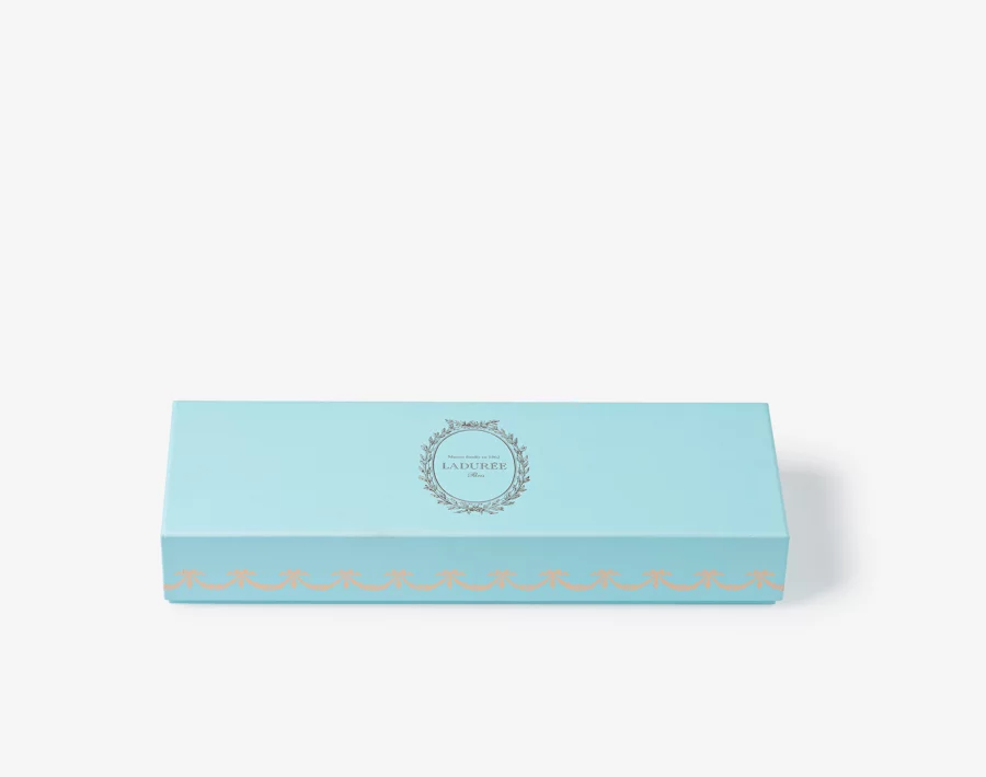 Prestige-42-macarons-gift-box-back